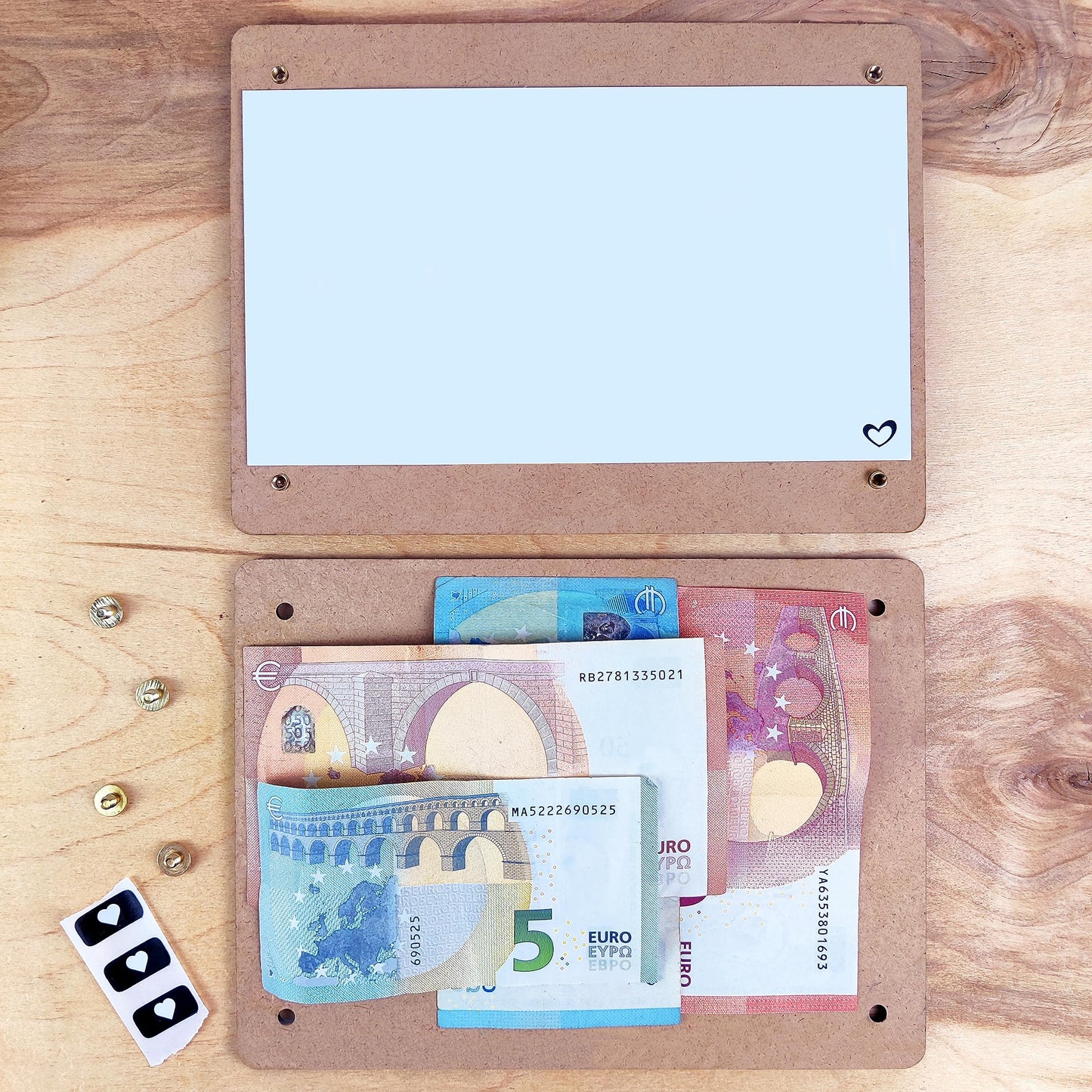 Gaming Zimmer Deko - XL Geldgeschenk aus Holz inkl. Ständer | Gaming Deko, Gamer Deko, Geschenk Junge, Geschenke für Männer, Gaming, Gaming Geschenkideen, Zocker Geschenk, Geldkarte