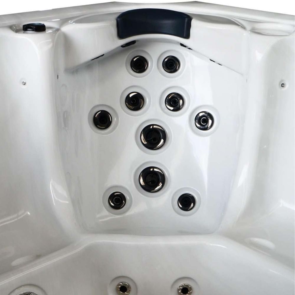 Outdoor-Whirlpool OASIS MAXI mit Abdeckung & Steige: 52-Massagedüsen, LED, Lautsprecher, Bluetooth