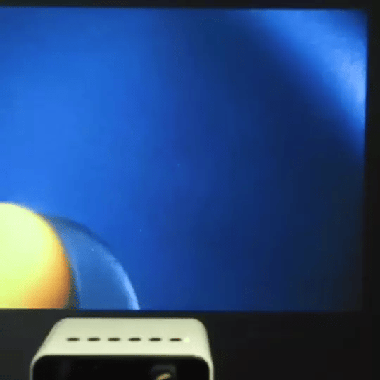 YT500 MINI Projektor | Portables 3D-Heimkino mit kabelloser Synchronisation für Android und iOS: 1080P - Preview GIF